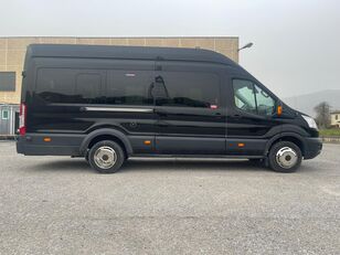 fourgonnette de tourisme Ford Transit