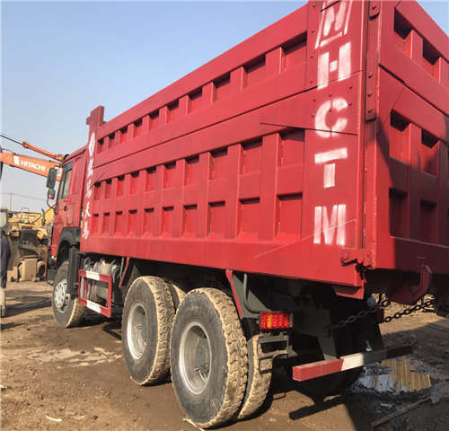 camion-benne Howo 6X4 375HP dump truck