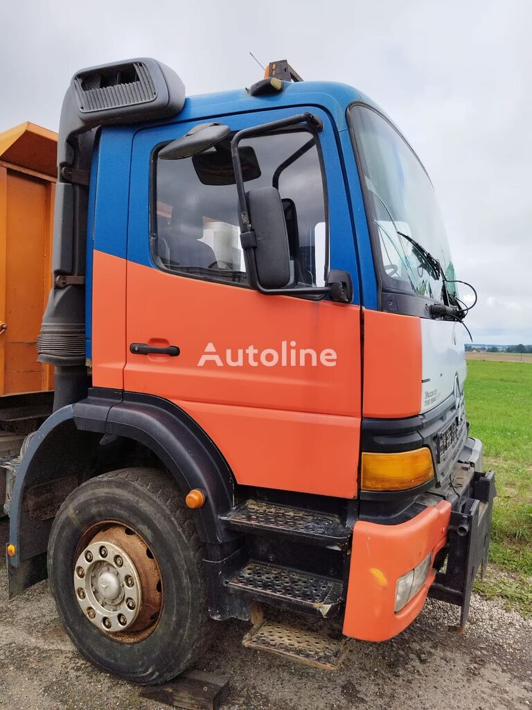 camion-benne Mercedes-Benz