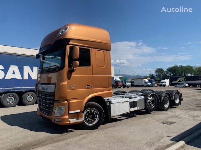 camion châssis DAF XF 510  8X2