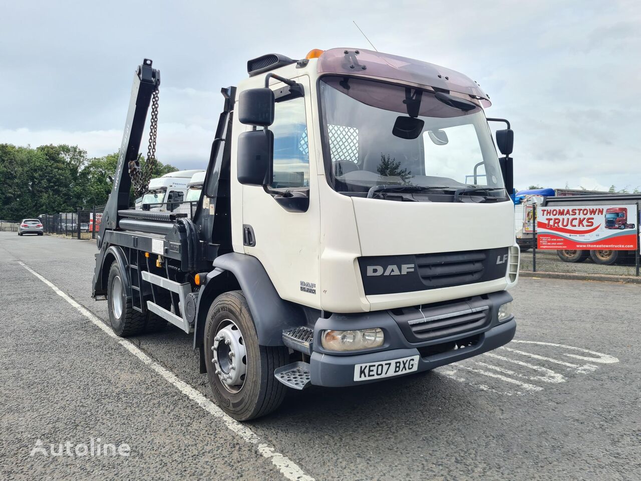 camion de ferraille DAF LF55220