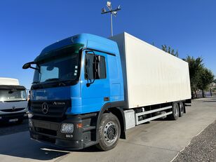 camion fourgon Mercedes-Benz Mb 2636