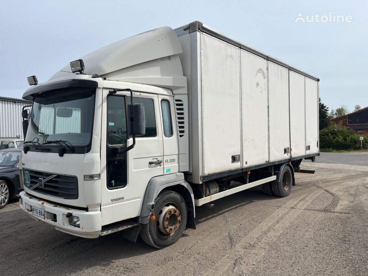 camion fourgon Volvo FL6 220 hp manual box truck