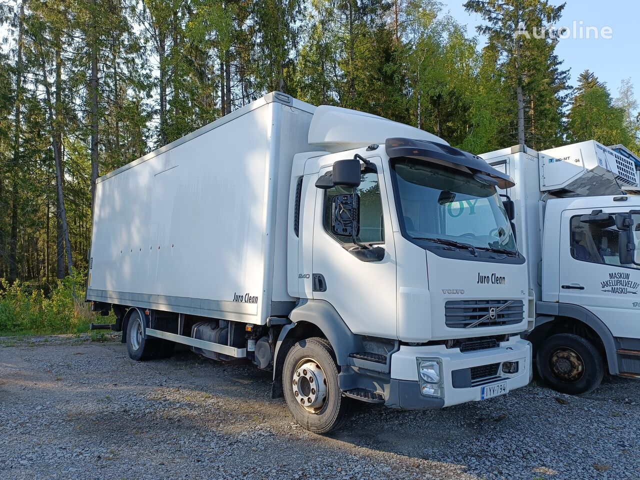 camion fourgon Volvo FLL