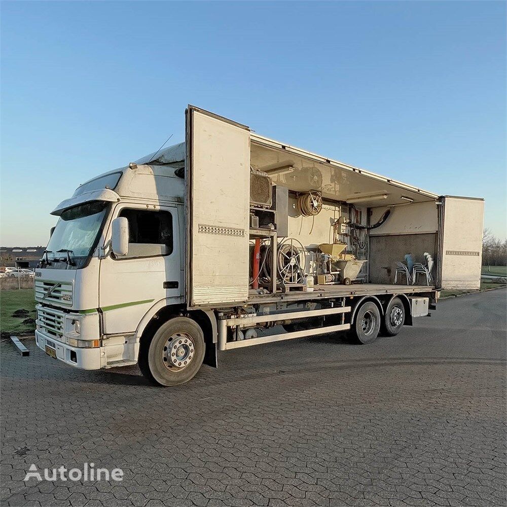 camion fourgon Volvo FM12
