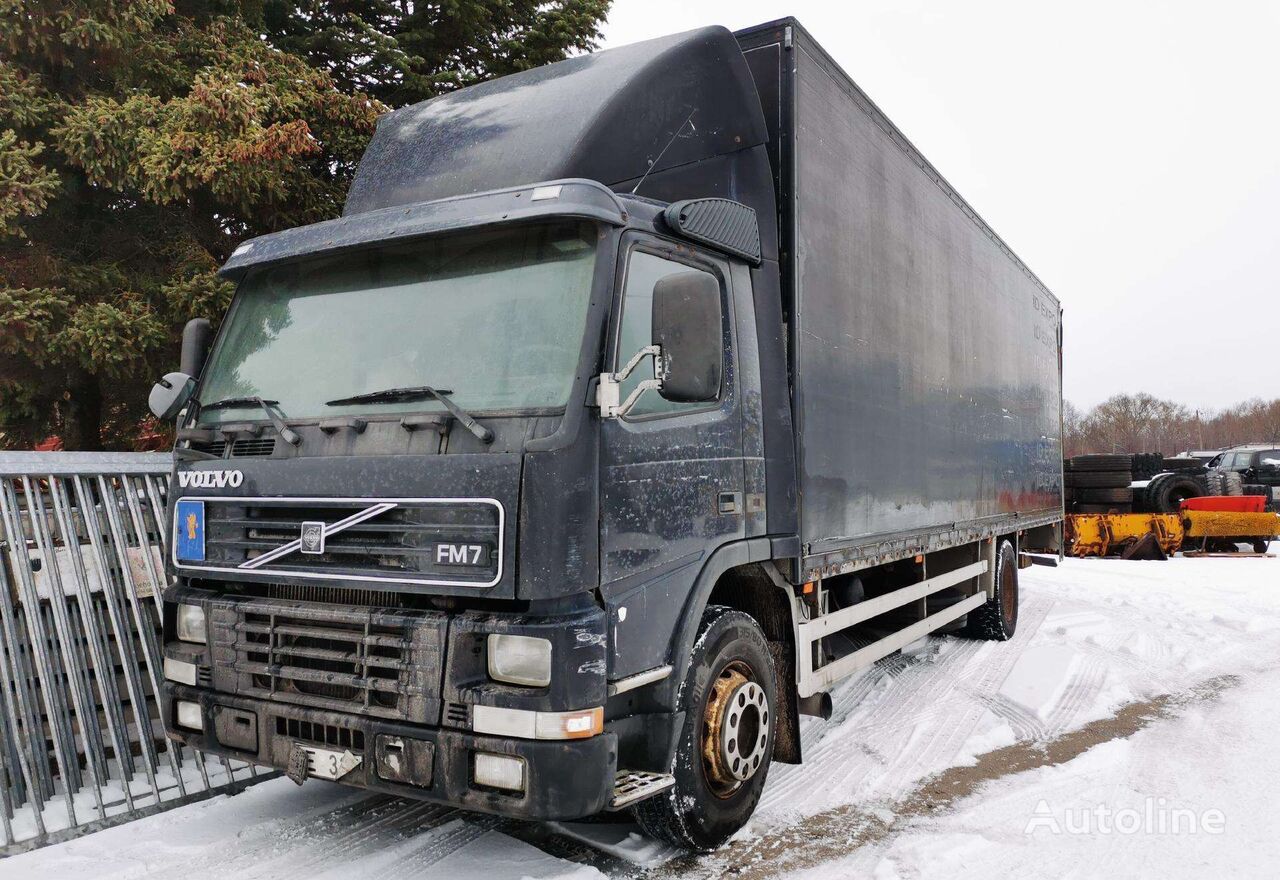 camion fourgon Volvo FM7 pour pièces détachées