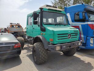 camion militaire Mercedes-Benz Unimog U4000